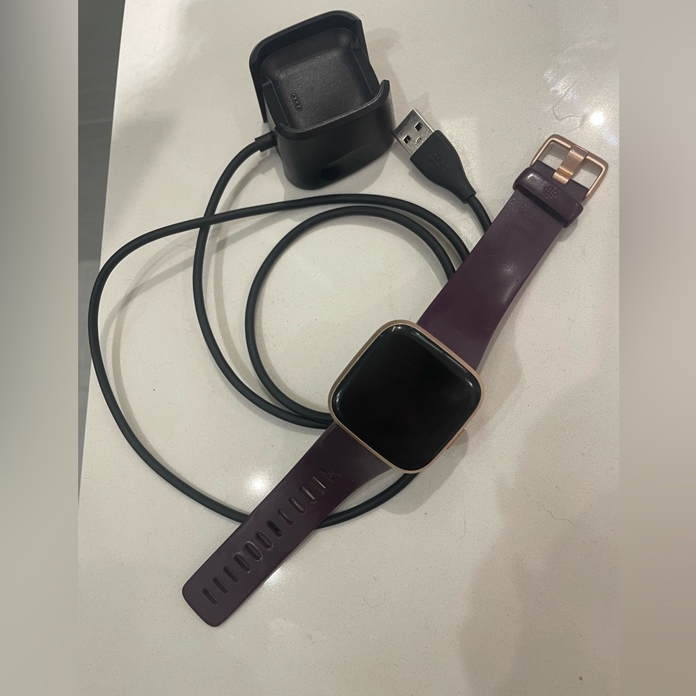 Fitbit Versa 2 in Rose Gold